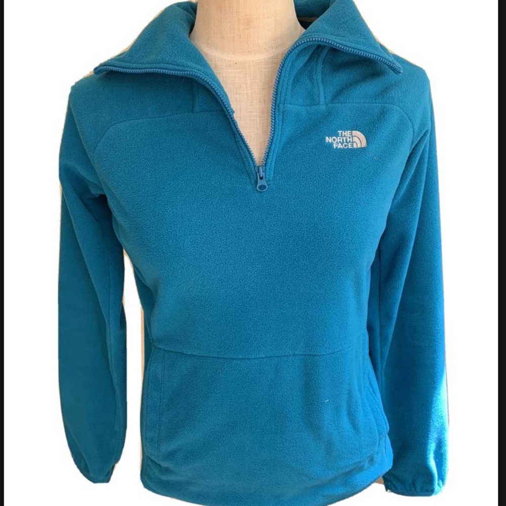 North face Blue jacket size small soft womenswear